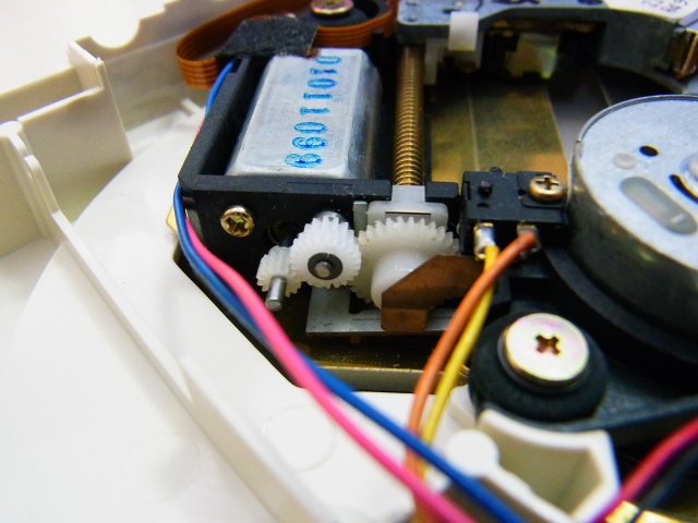 修理依頼】PCエンジン CD-ROM2の読み込み不良を修理しました|BEEP 修理依頼】PCエンジン CD-ROM2の読み込み不良を修理しました|BEEP