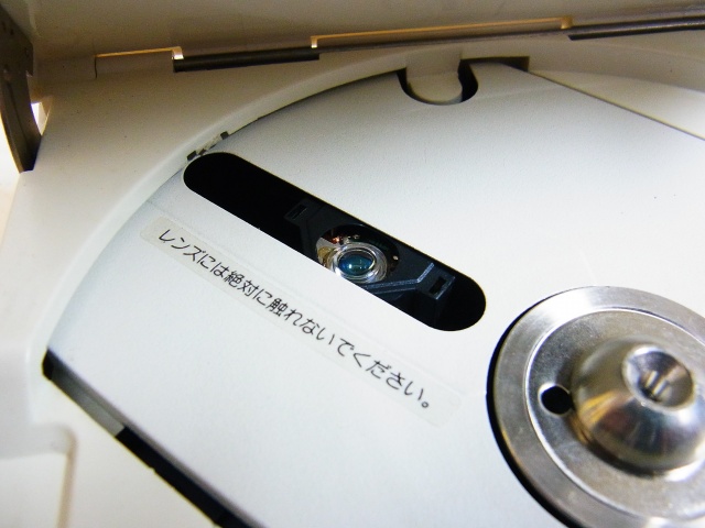 CD-ROM2のピックアップレンズクリーニング