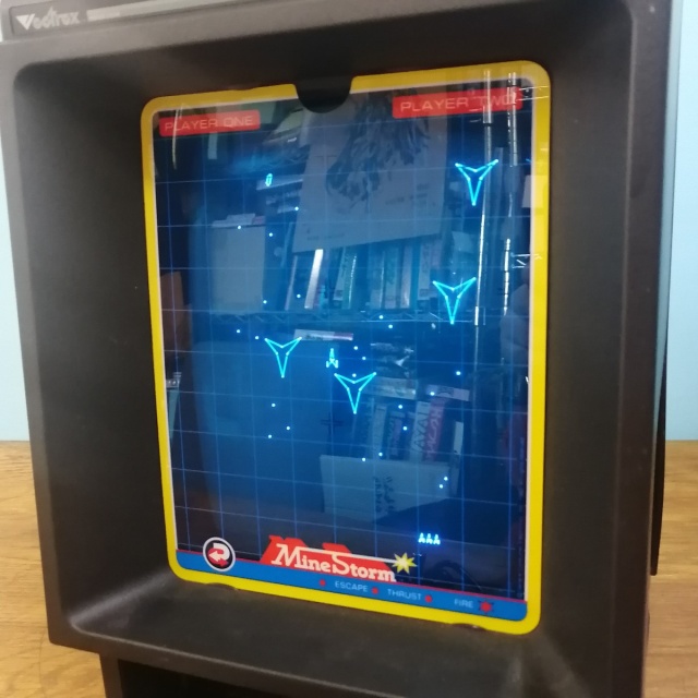出張買取】マニアには「光速船」として知られるGCE社の「Vectrex」を 出張買取】マニアには「光速船」として知られるGCE社の「Vectrex」を