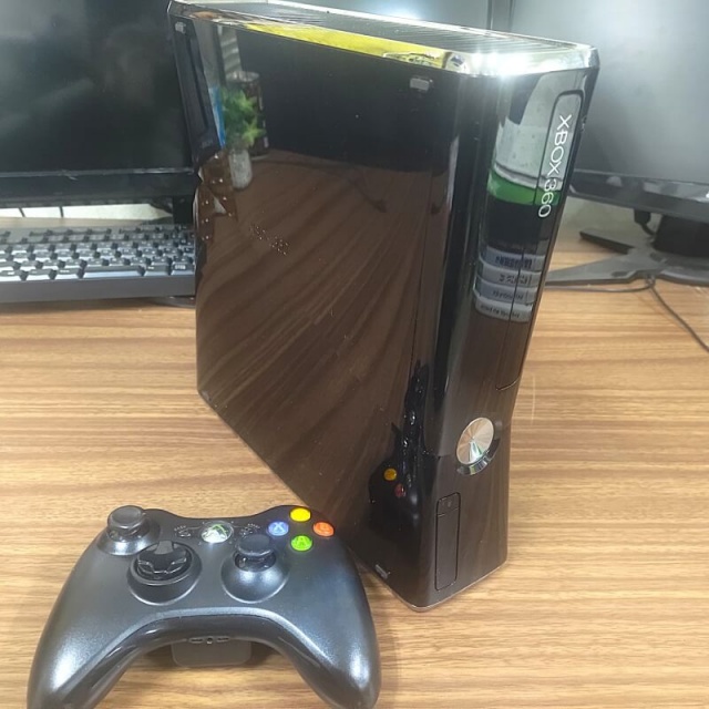 宅配買取】緑のしいたけマークに心躍る！ 『Xbox360』の
