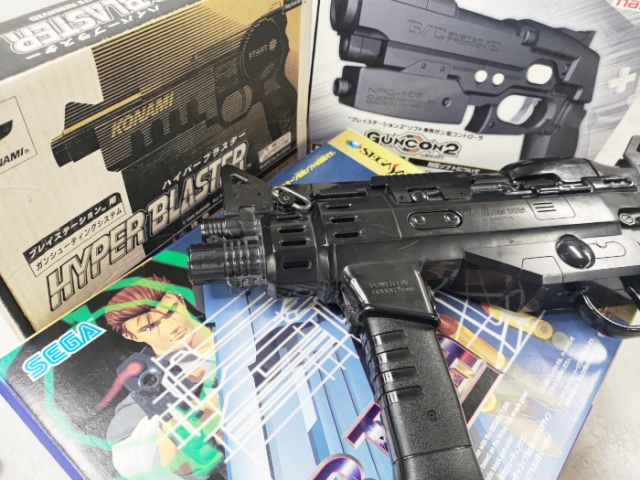 【出張買取】レトロゲーム界のガンスミスも唸るレア銃も！　各種家庭用ゲーム機の「銃型」コントローラーのコレクションをお譲りいただきました。《後編》