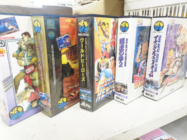 【出張買取】ゲーセンで見かけたらヤバい！　『バーニングファイト』等ROM版『ネオジオ』のコレクションをお譲り頂きました。